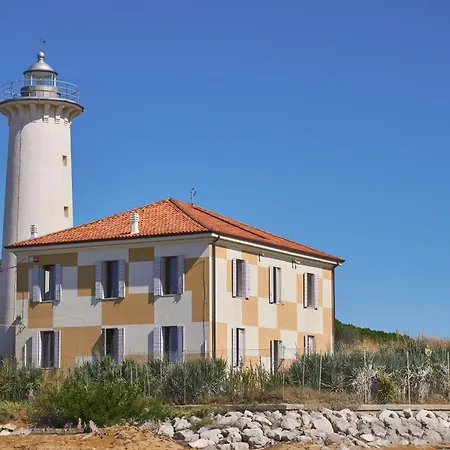 Bright Apartment Just Steps From The Beach Apartamento *