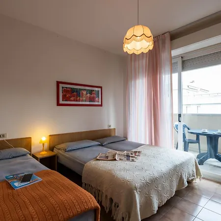 Bright 2 100 Mt From The - Beahost Apartment Bibione